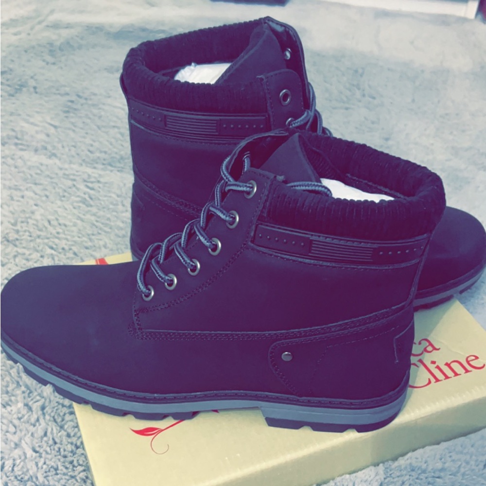 Black Booties 🥵